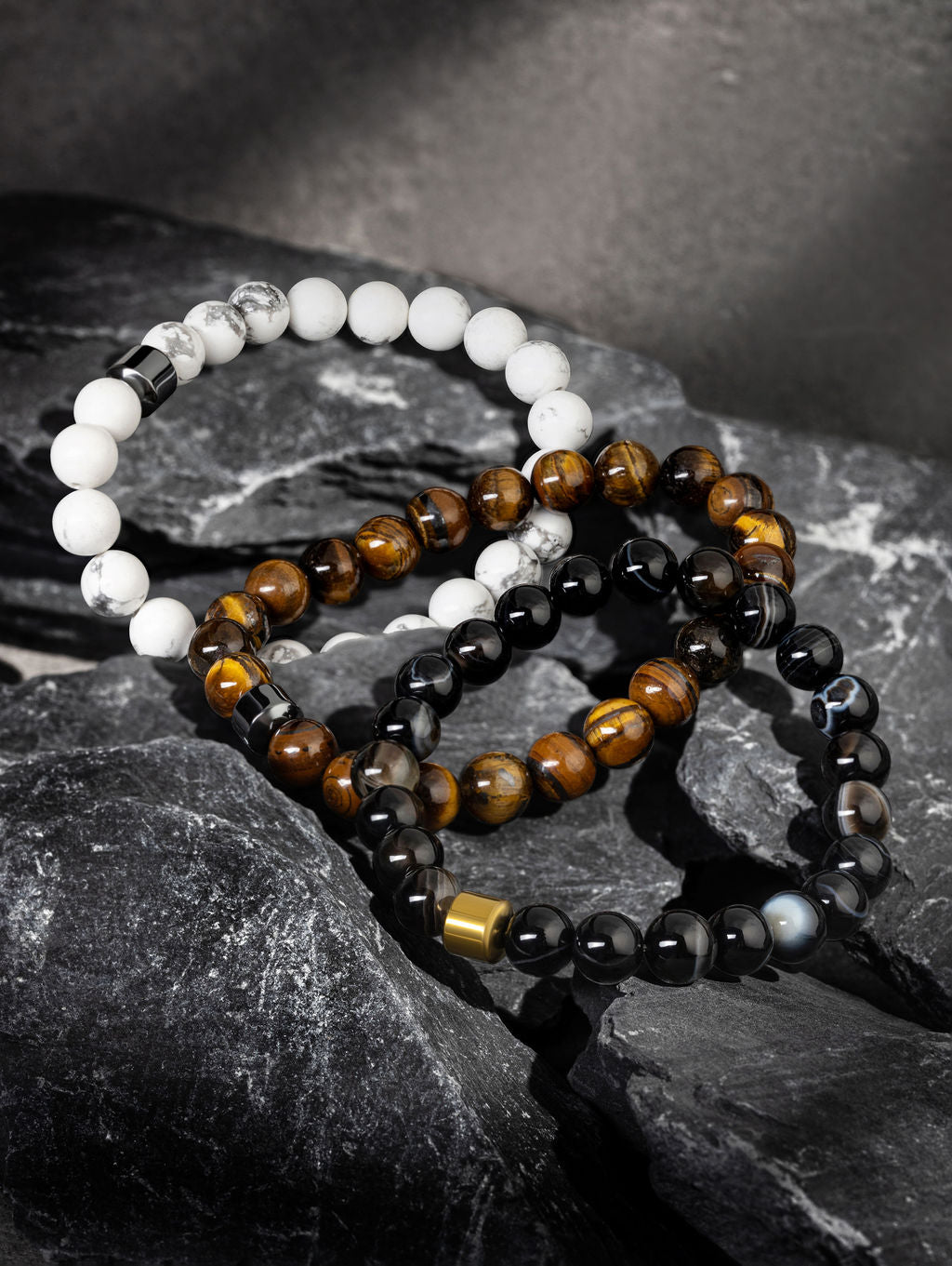 beaded bracelet for men Black and gold
